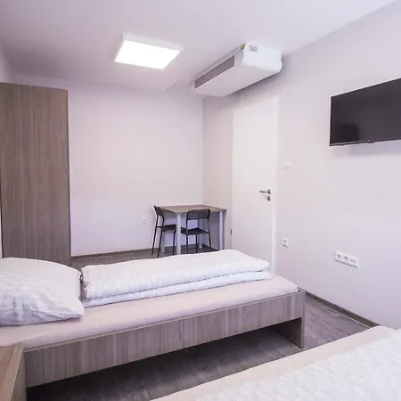 Turbo Szallo Kalocsa *