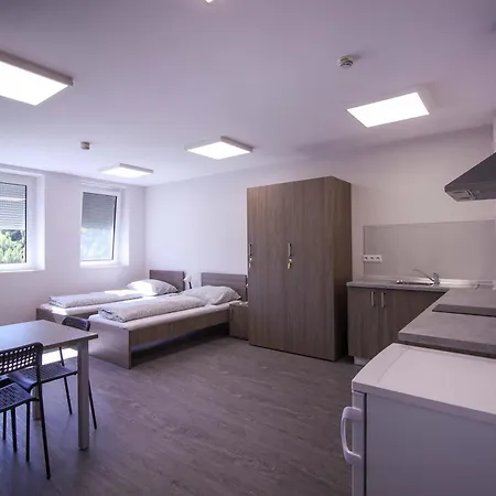 Turbo Szallo Kalocsa شقة فندقية *