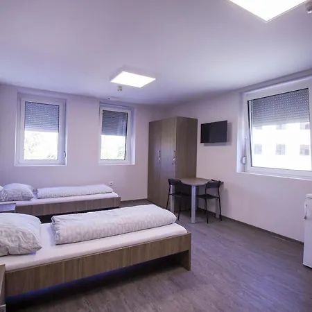 Hotel apartamentowy Turbo Szallo Kalocsa *