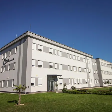 Turbo Szallo Kalocsa * Fokto