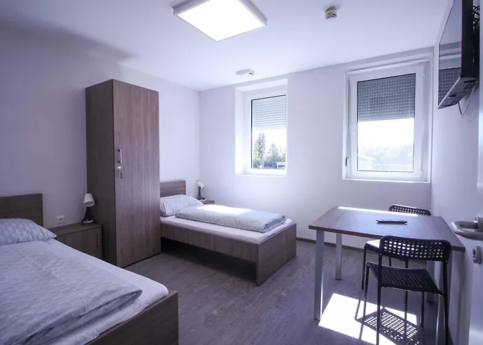 Hostel Turbo Szallo Kalocsa *