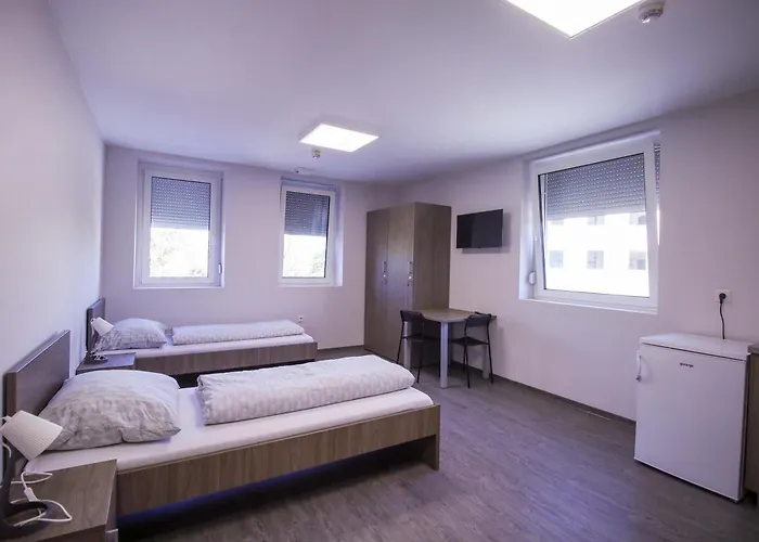 Hostel Turbo Szallo Kalocsa *